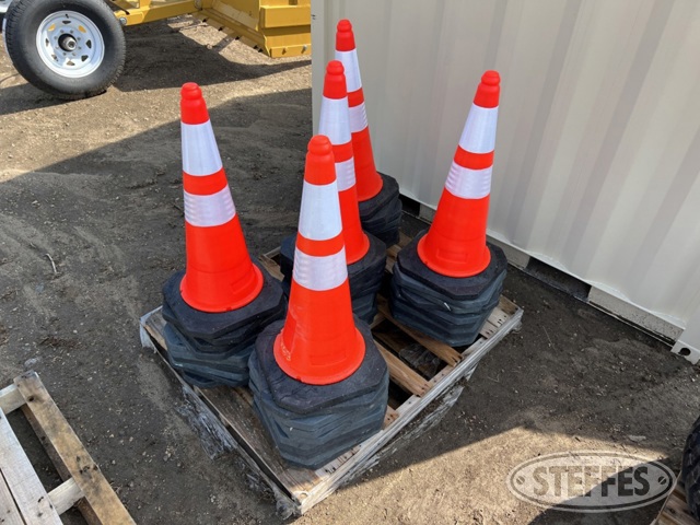 (50) Traffic safety cones